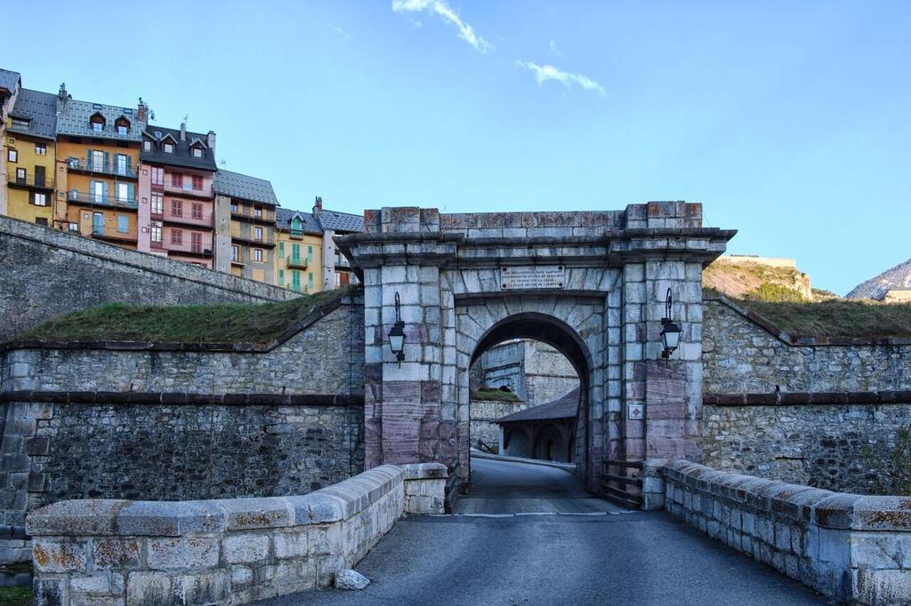 Maison A Tour Briancon Eksteriør bilde