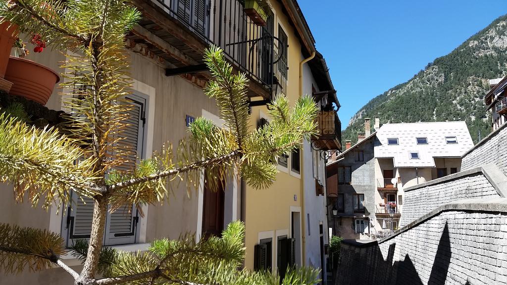 Maison A Tour Briancon Eksteriør bilde